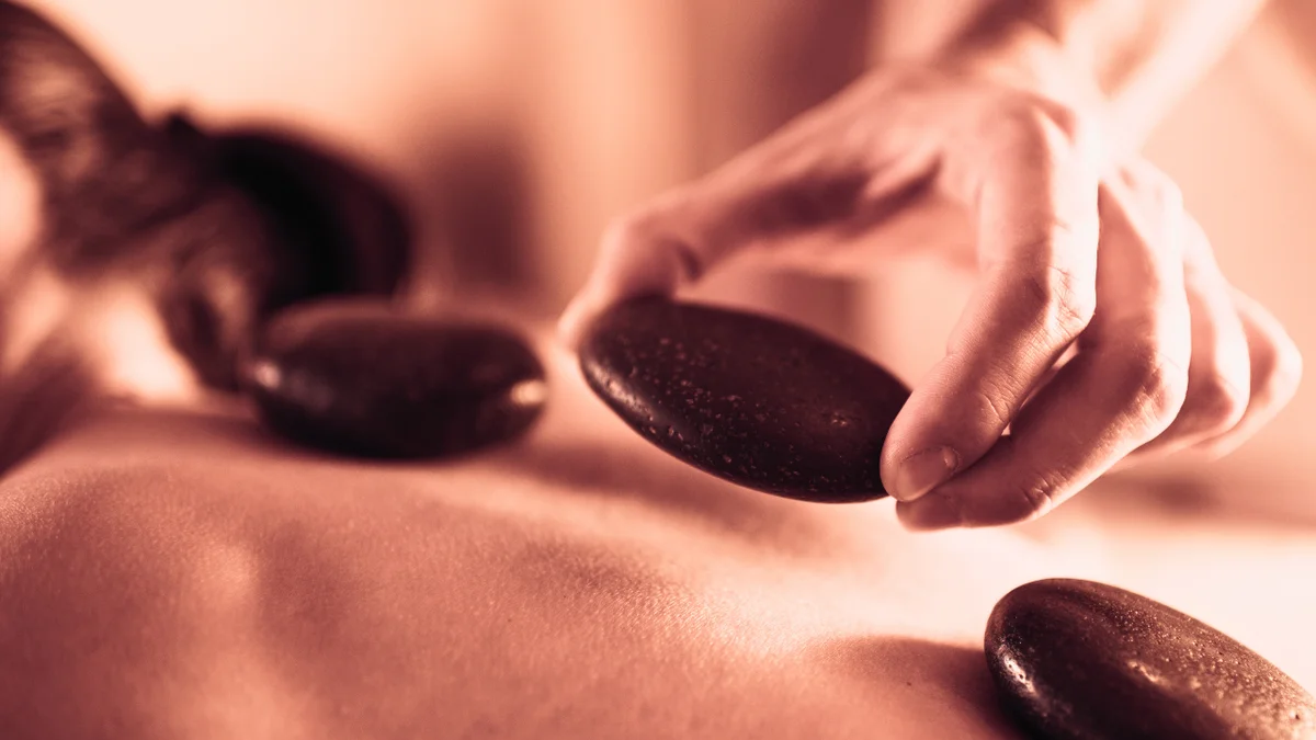 Professional massages in Bergamo at Studio Karishma, Via Camozzi 88
